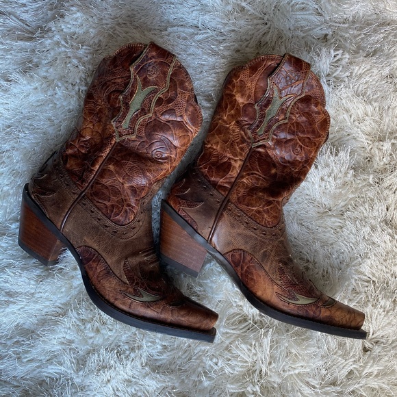 SOLD Authentic Ariat Cowboy Boots Women size 5.5 - Picture 1 of 11